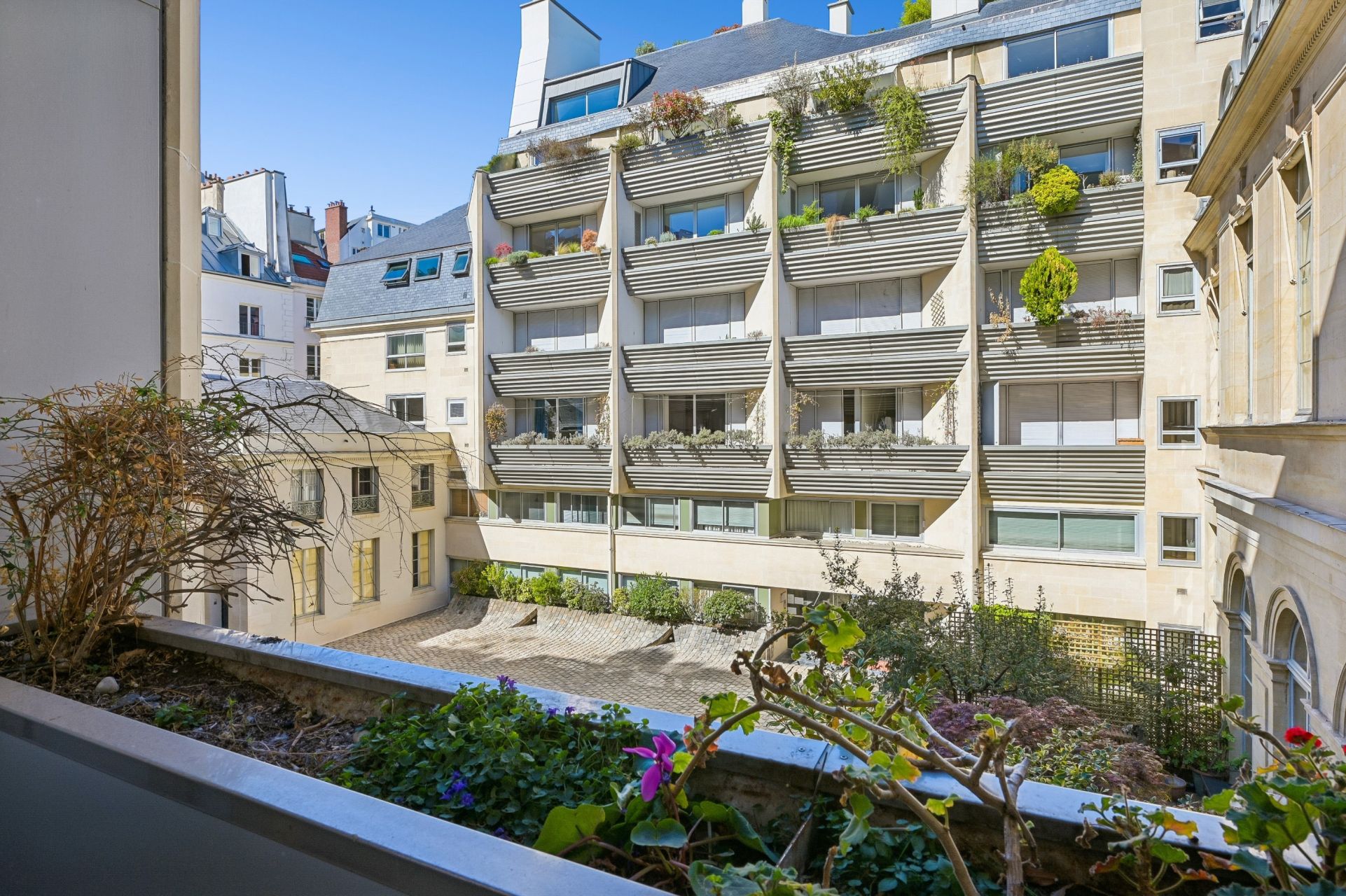 appartement 4 Pièces en vente sur PARIS (75007)