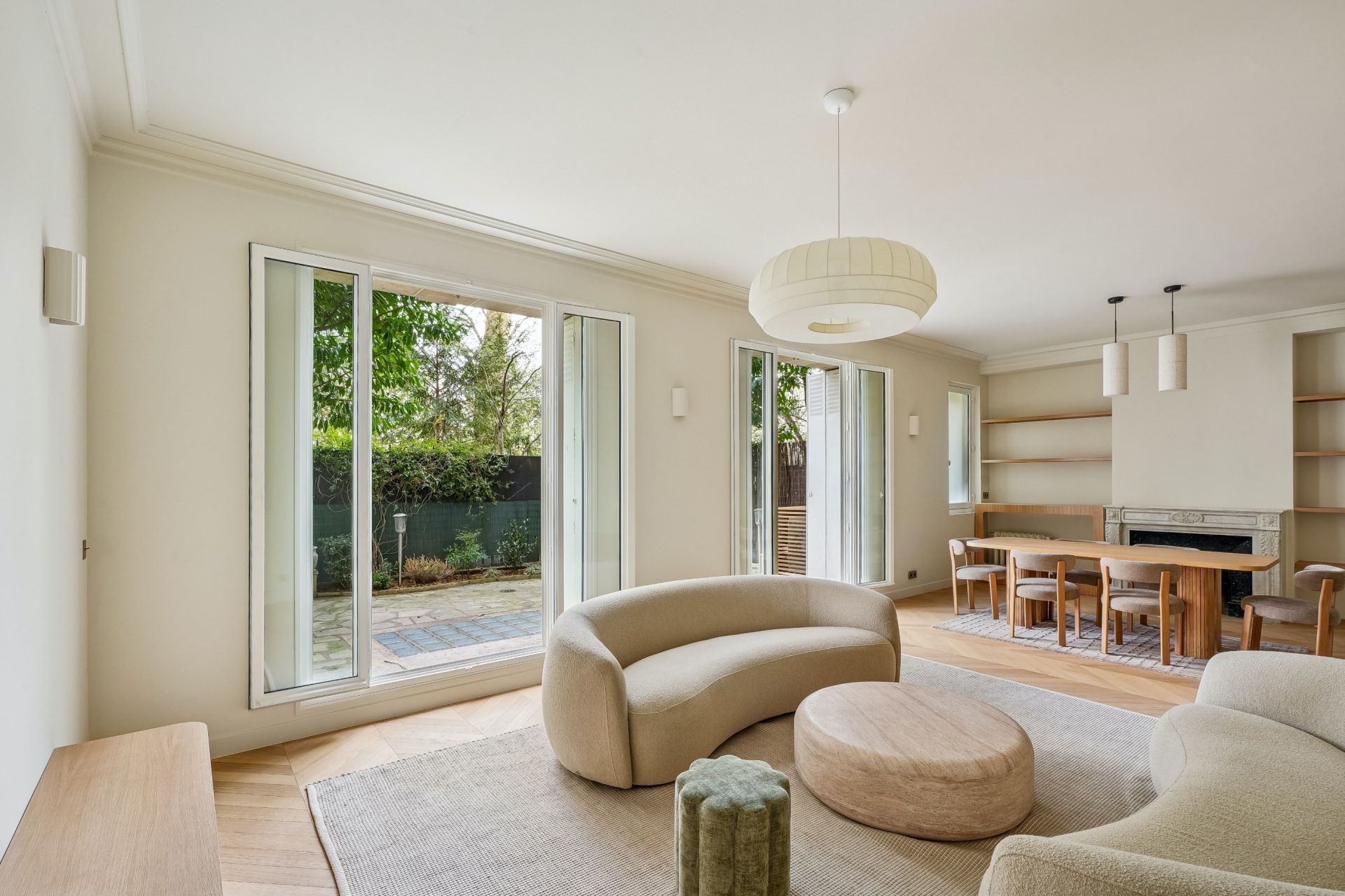 apartment 6 Rooms for sale on PARIS (75007)