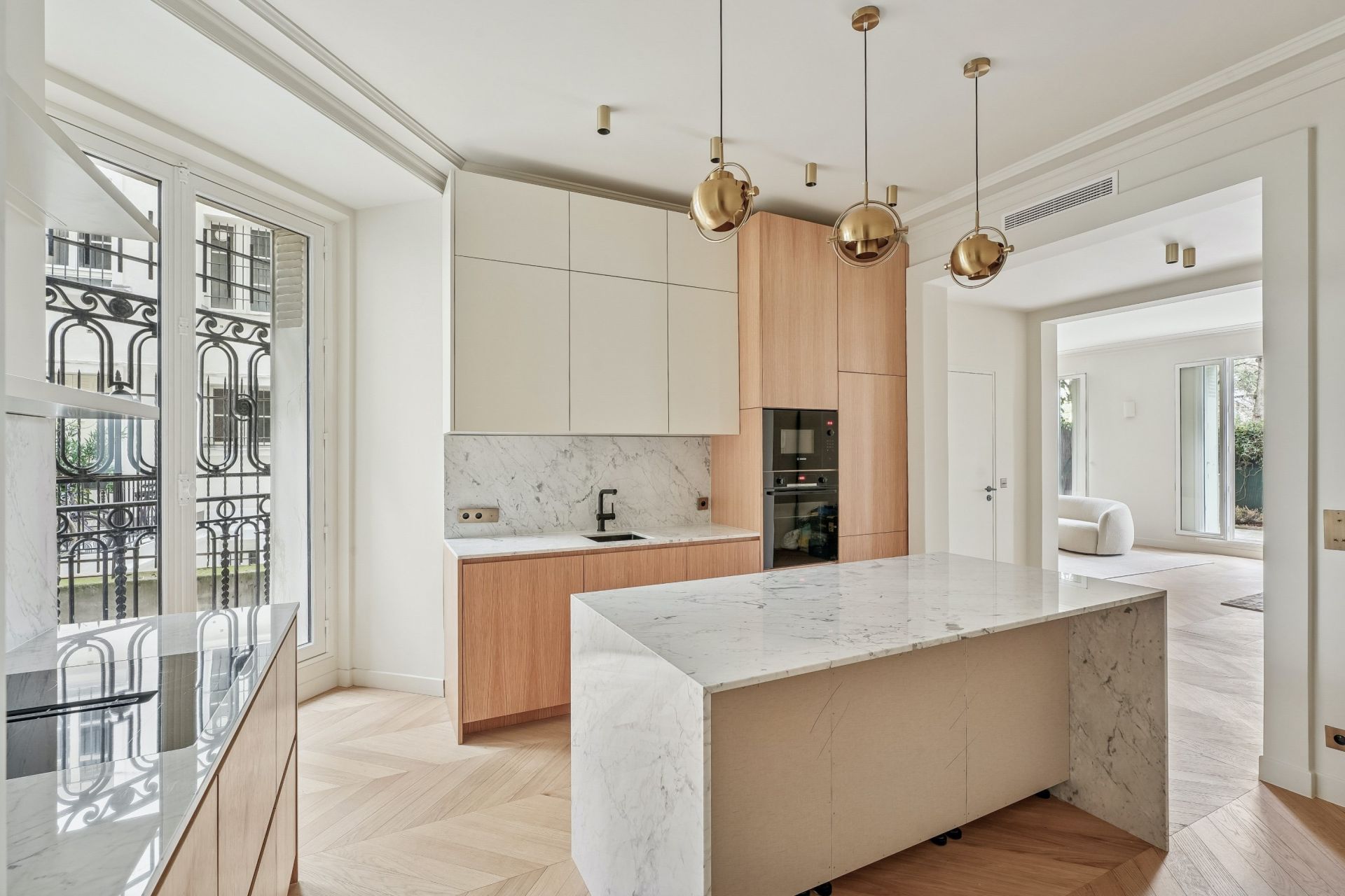apartment 6 Rooms for sale on PARIS (75007)