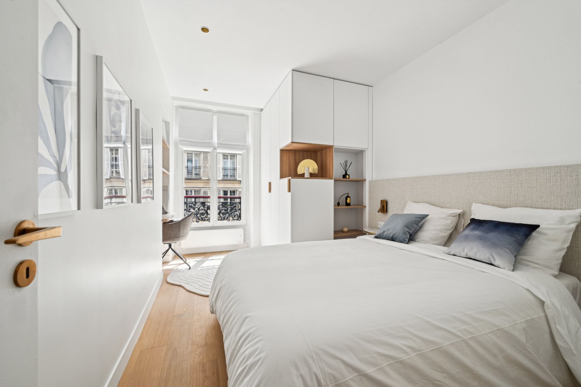 apartment 4 Rooms for sale on PARIS (75007)