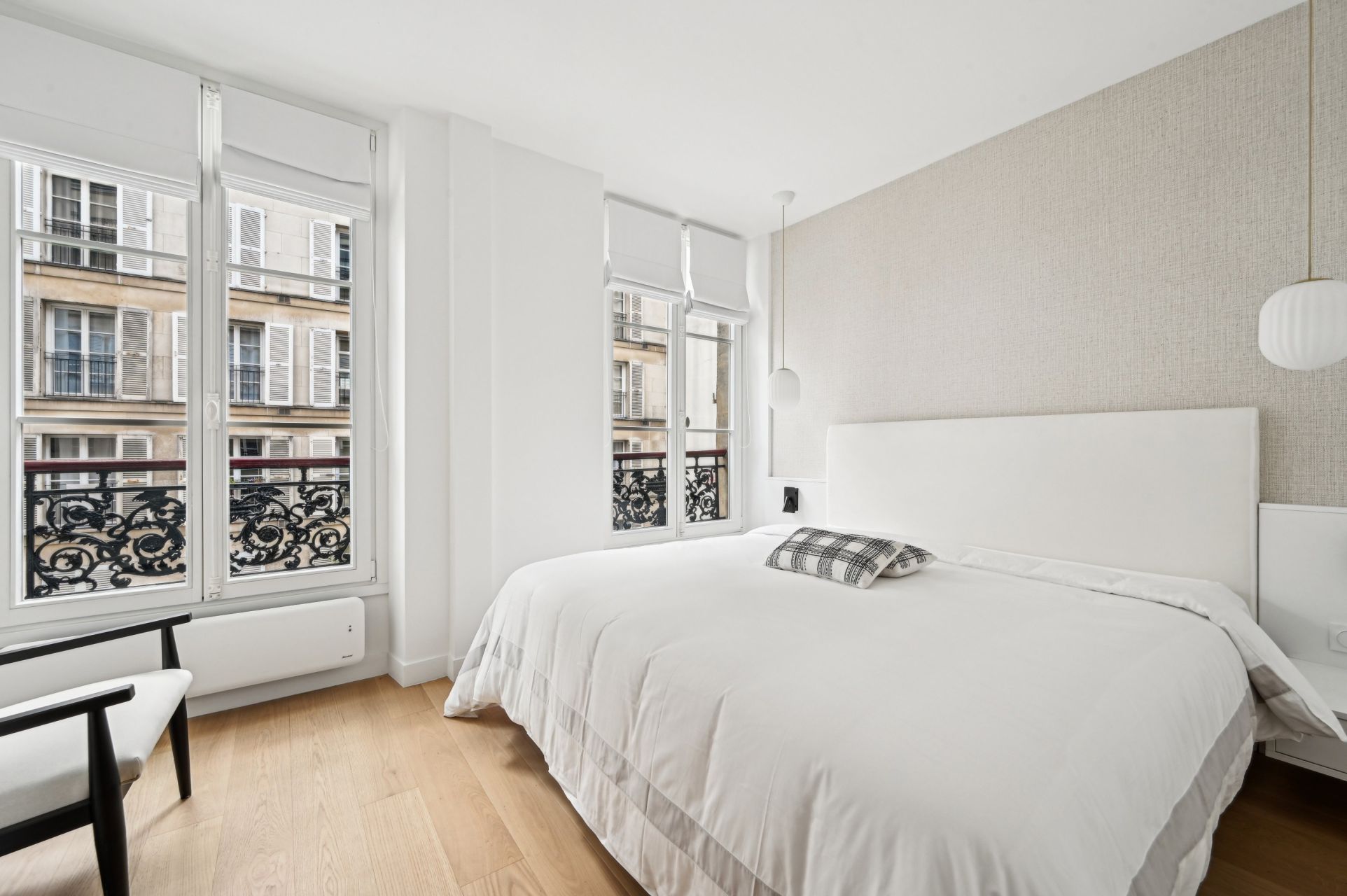 apartment 4 Rooms for sale on PARIS (75007)