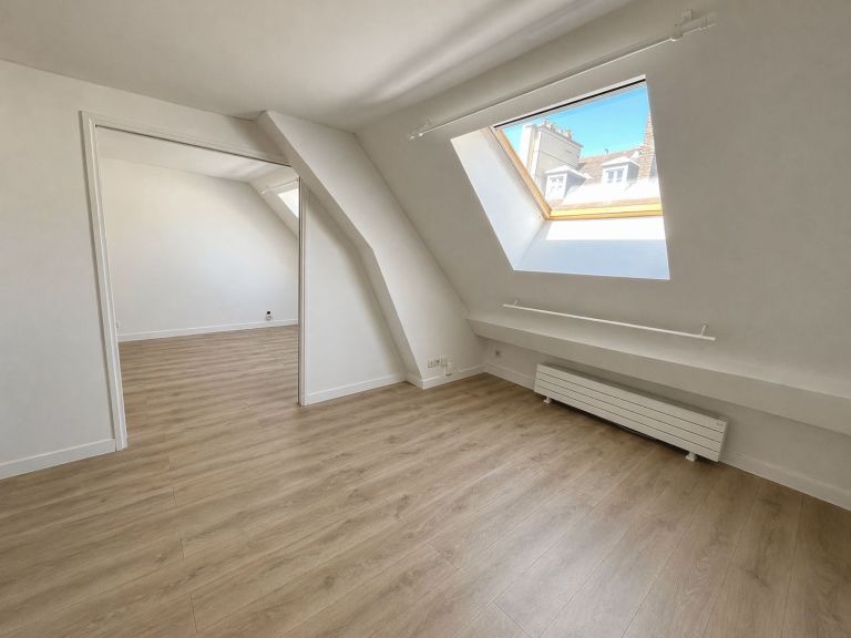 appartement 2 Pièces en location sur PARIS (75007)