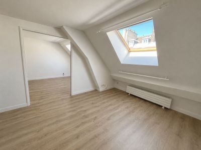 Rental Apartment Paris 7 2&nbsp;Rooms 26&nbsp;m²