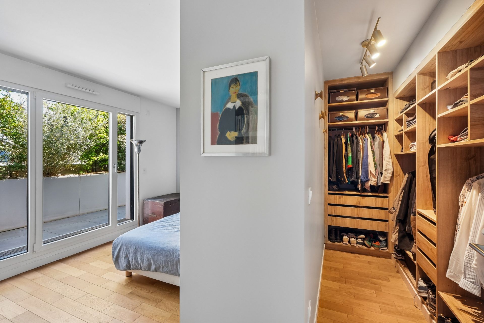apartment 5 Rooms for sale on ST OUEN (93400)