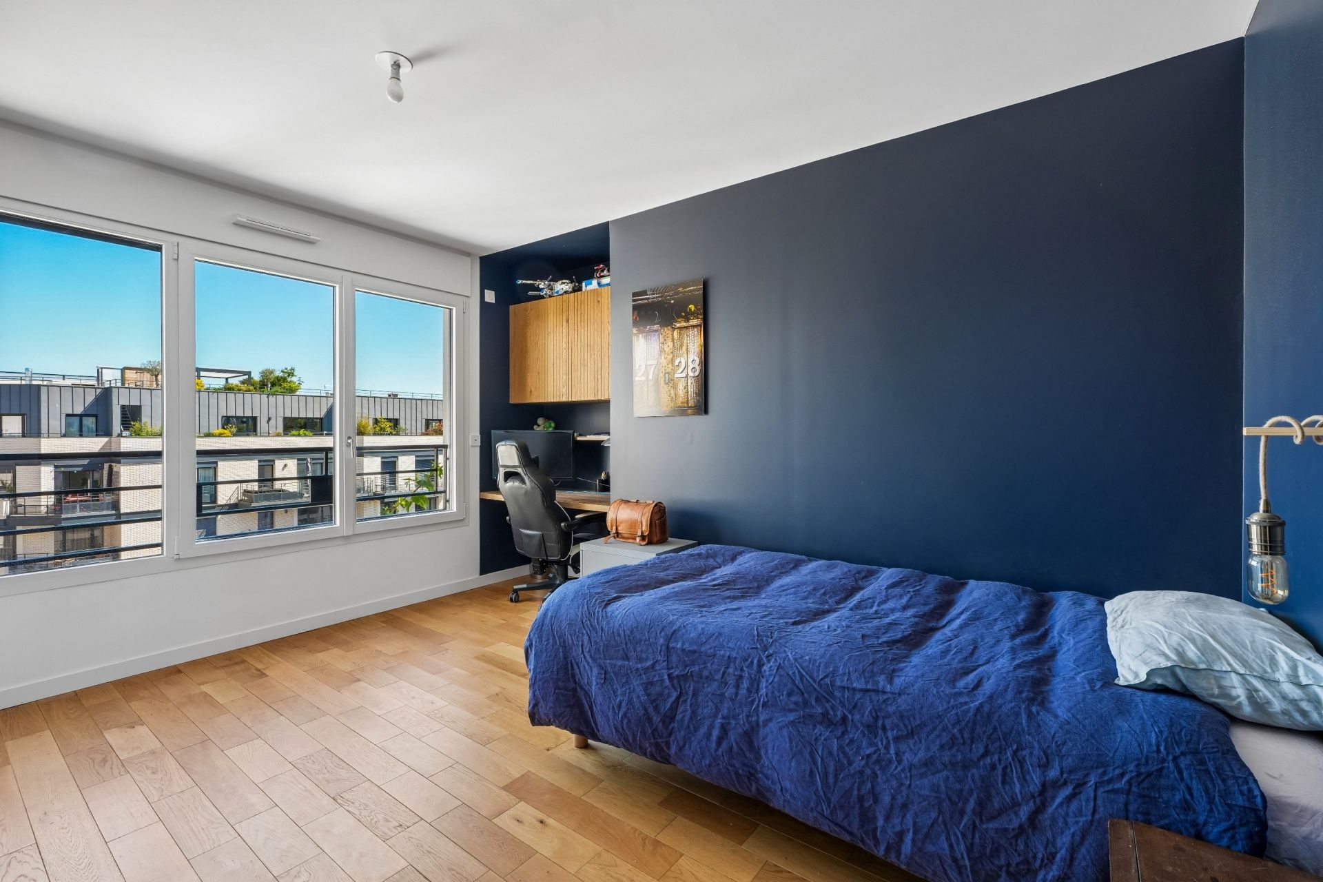 apartment 5 Rooms for sale on ST OUEN (93400)
