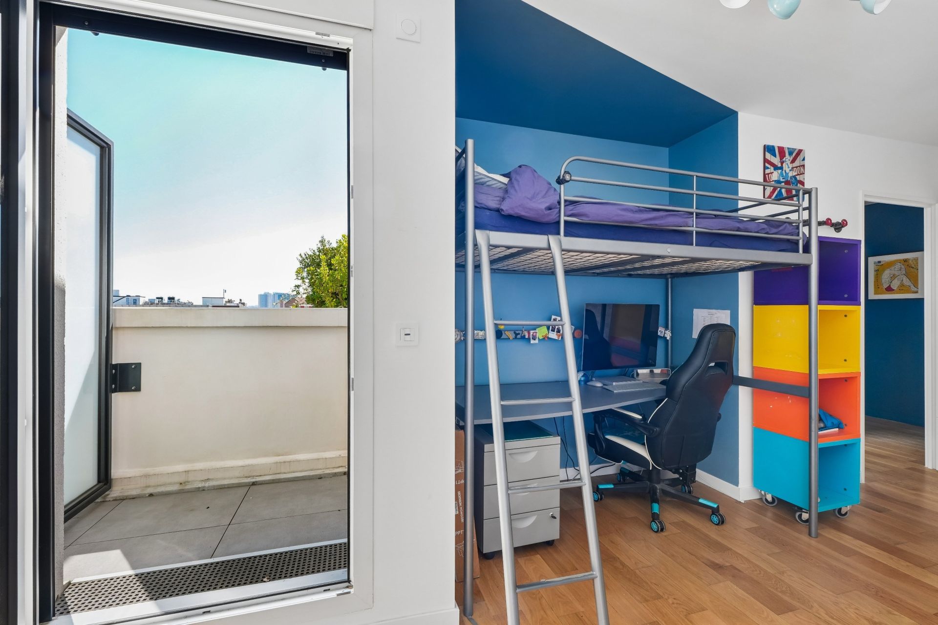 apartment 5 Rooms for sale on ST OUEN (93400)