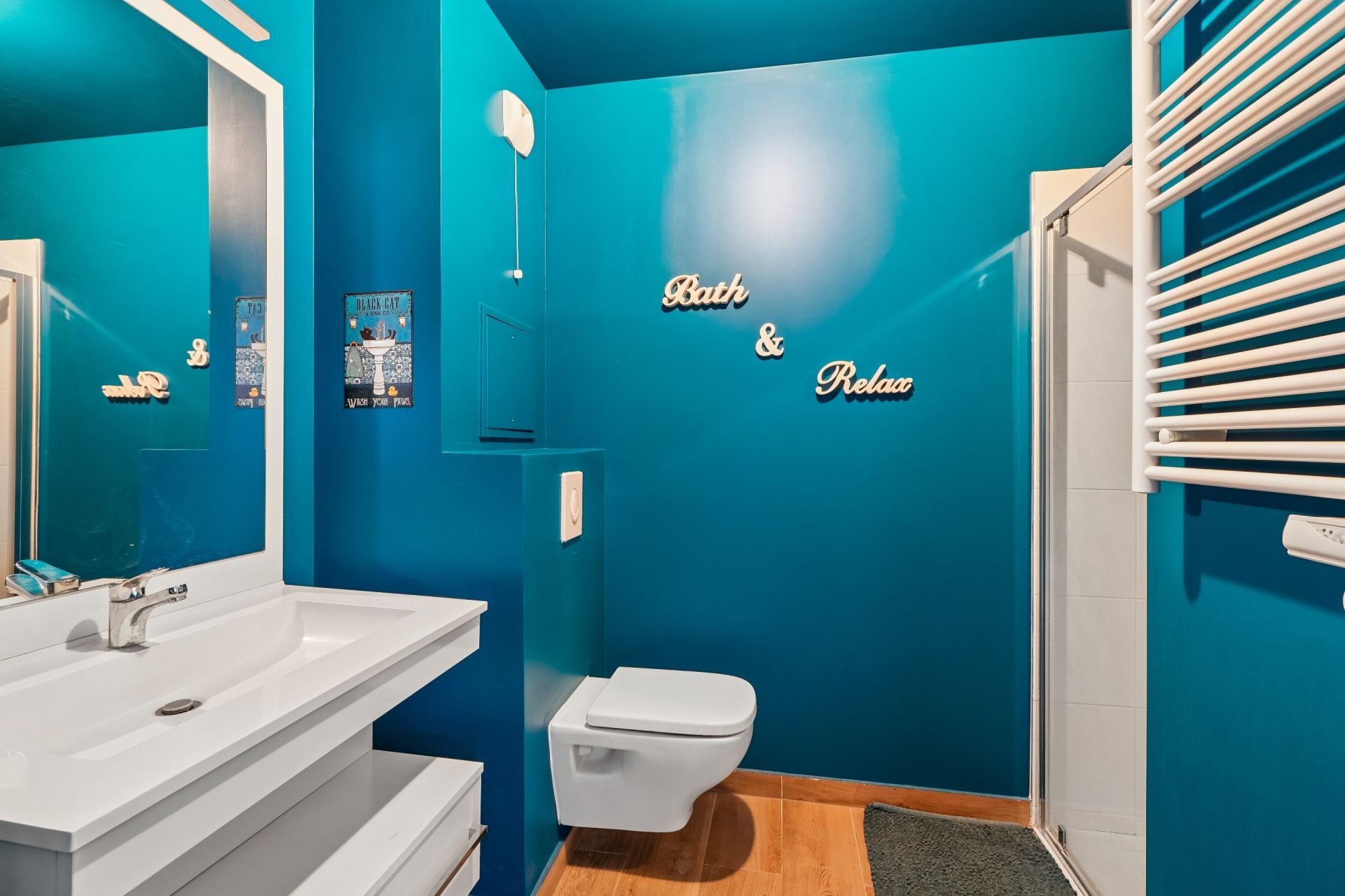 apartment 5 Rooms for sale on ST OUEN (93400)