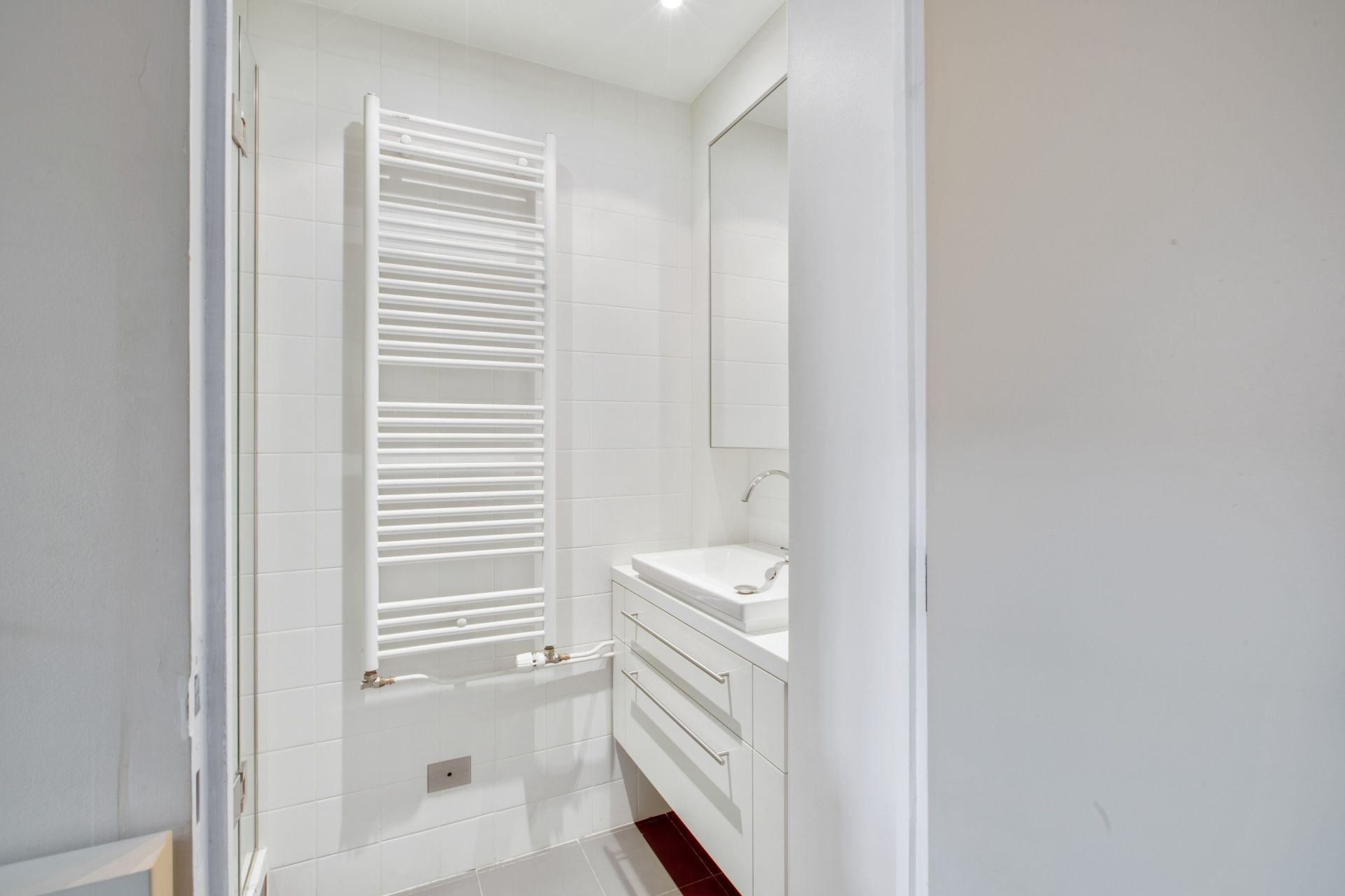 apartment 3 Rooms for sale on PARIS (75008)