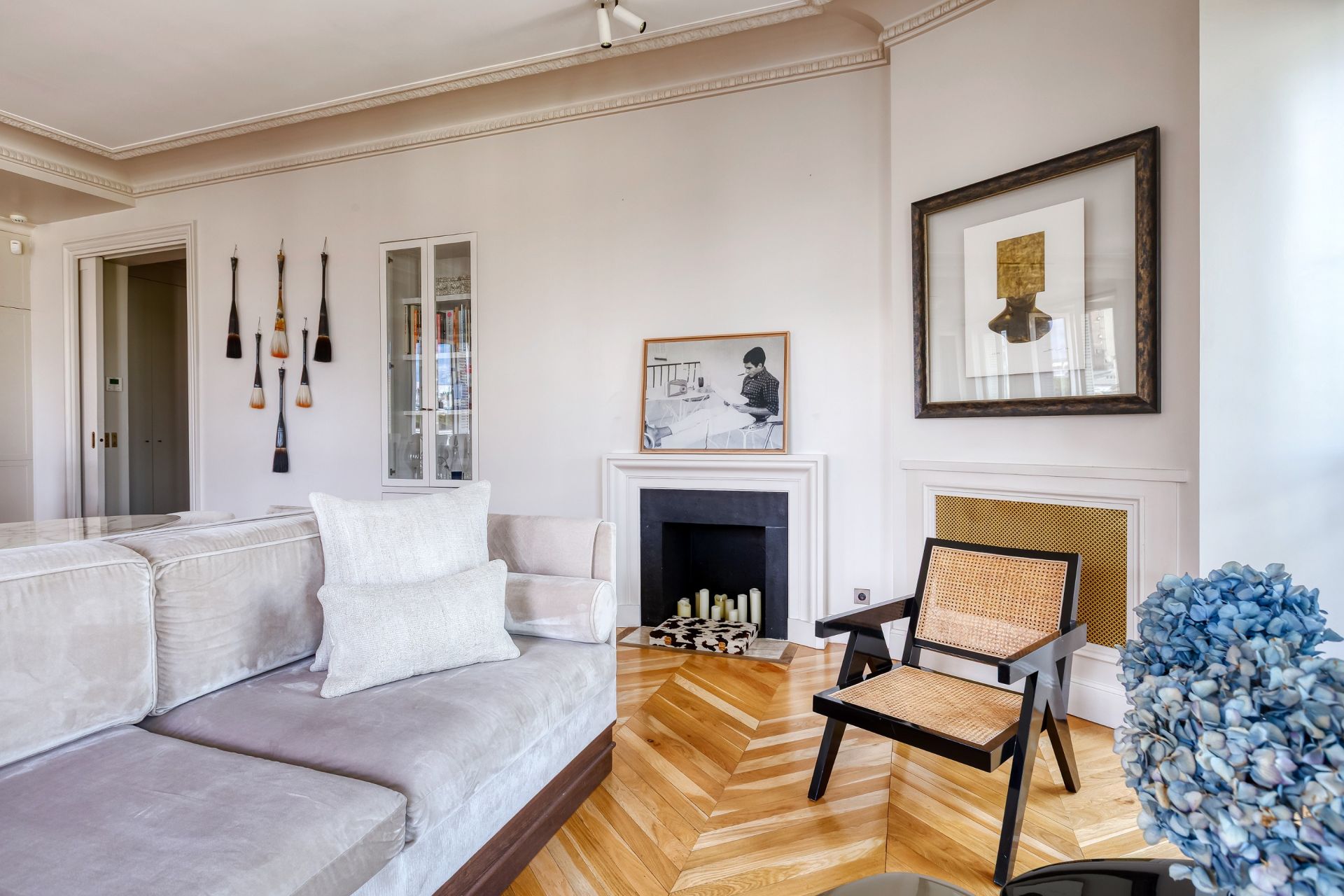 apartment 7 Rooms for sale on PARIS (75008)