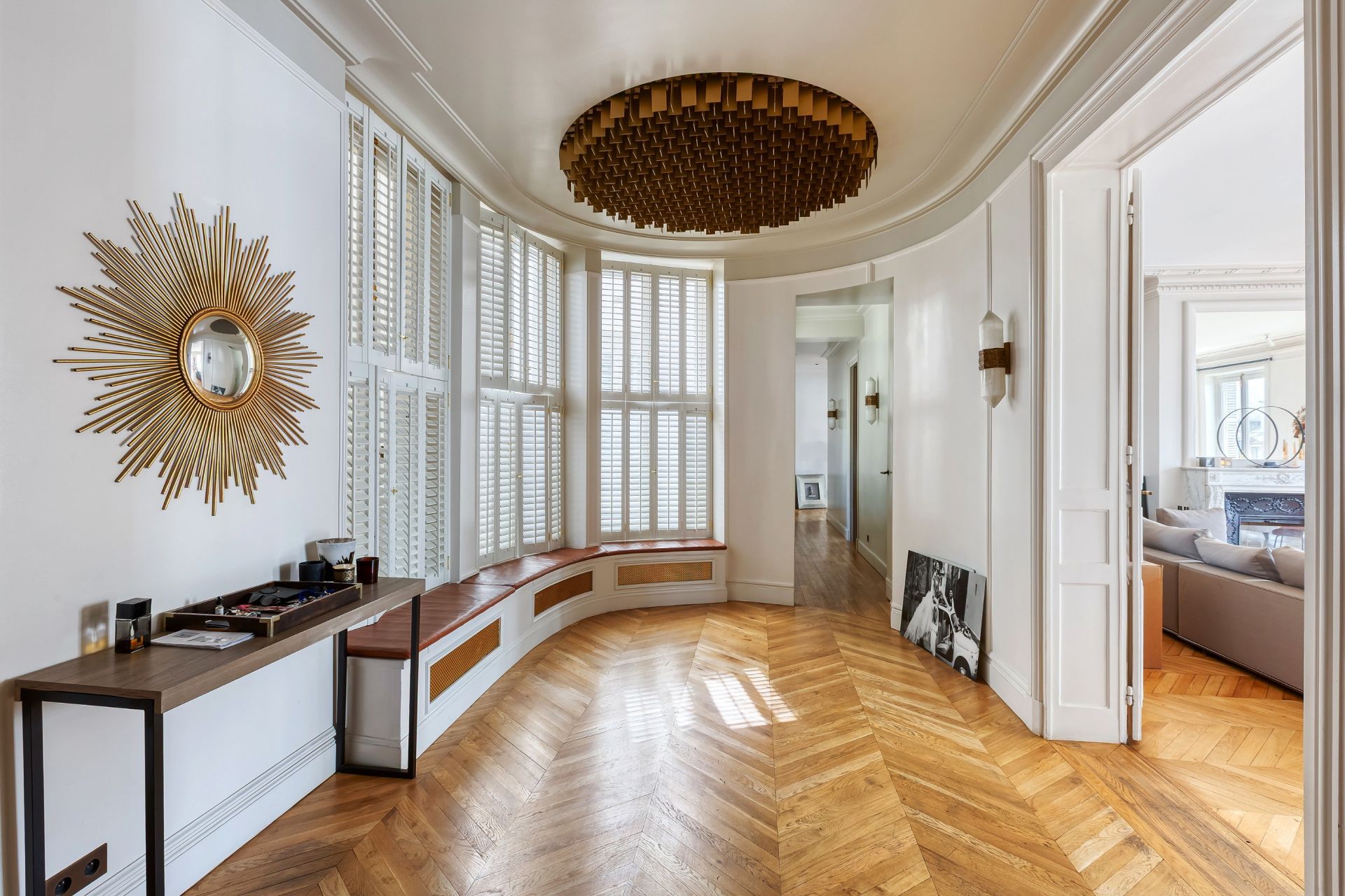 apartment 7 Rooms for sale on PARIS (75008)