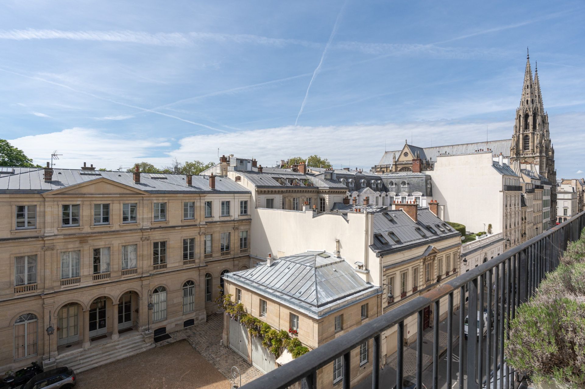 apartment 6 Rooms for sale on PARIS (75007)