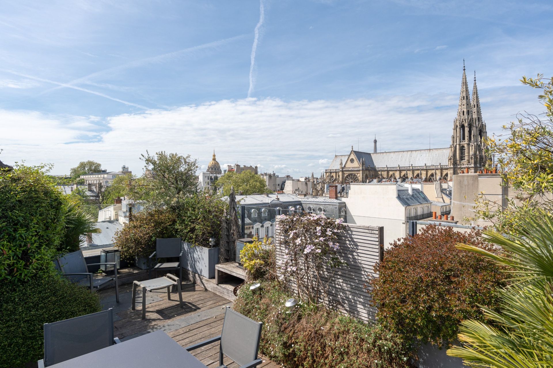 apartment 6 Rooms for sale on PARIS (75007)