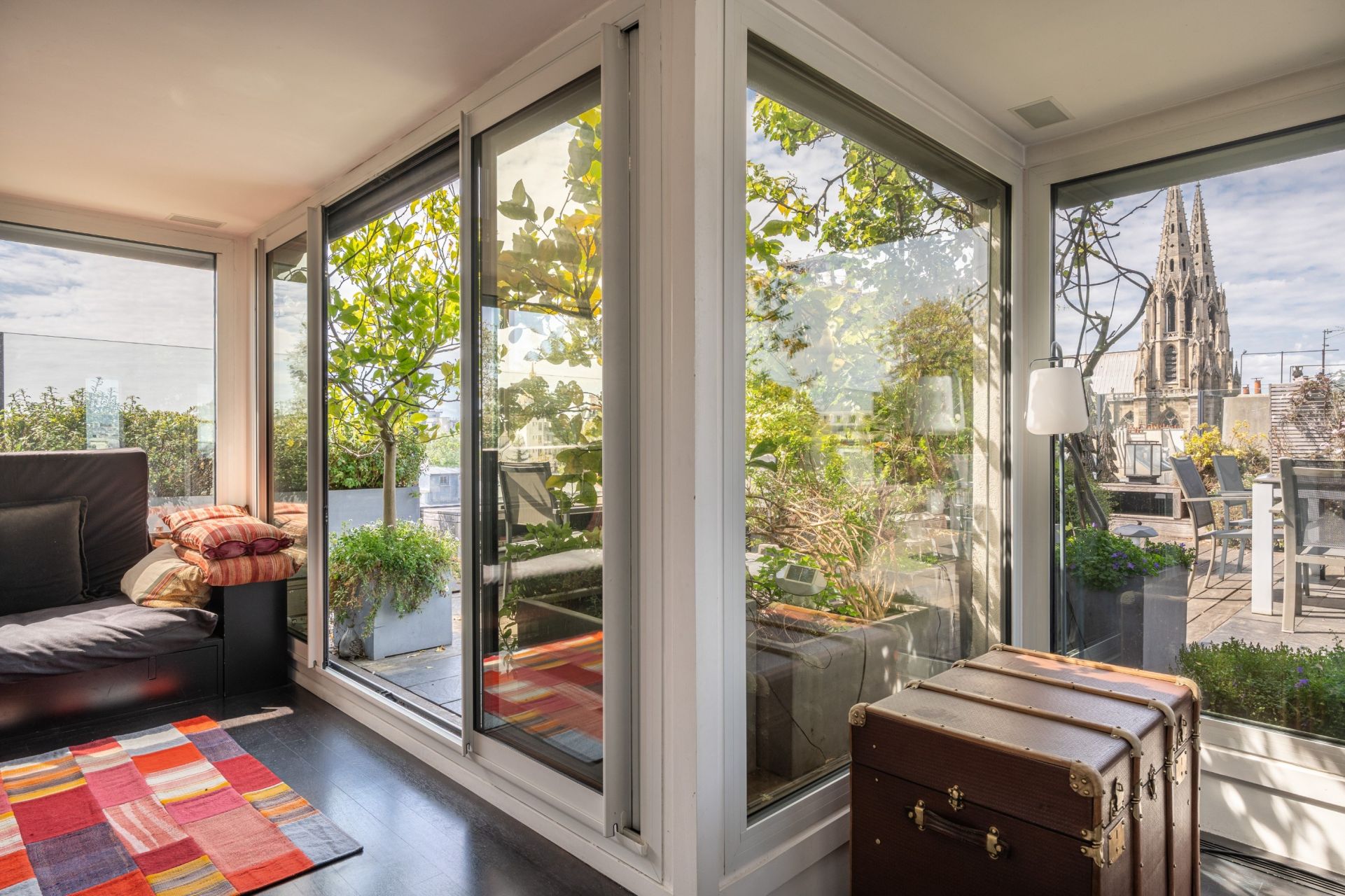 apartment 6 Rooms for sale on PARIS (75007)