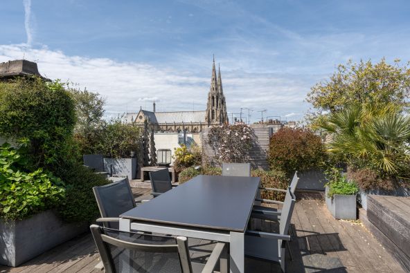 Vente Appartement Paris 7 6&nbsp;Pièces 273.5&nbsp;m²