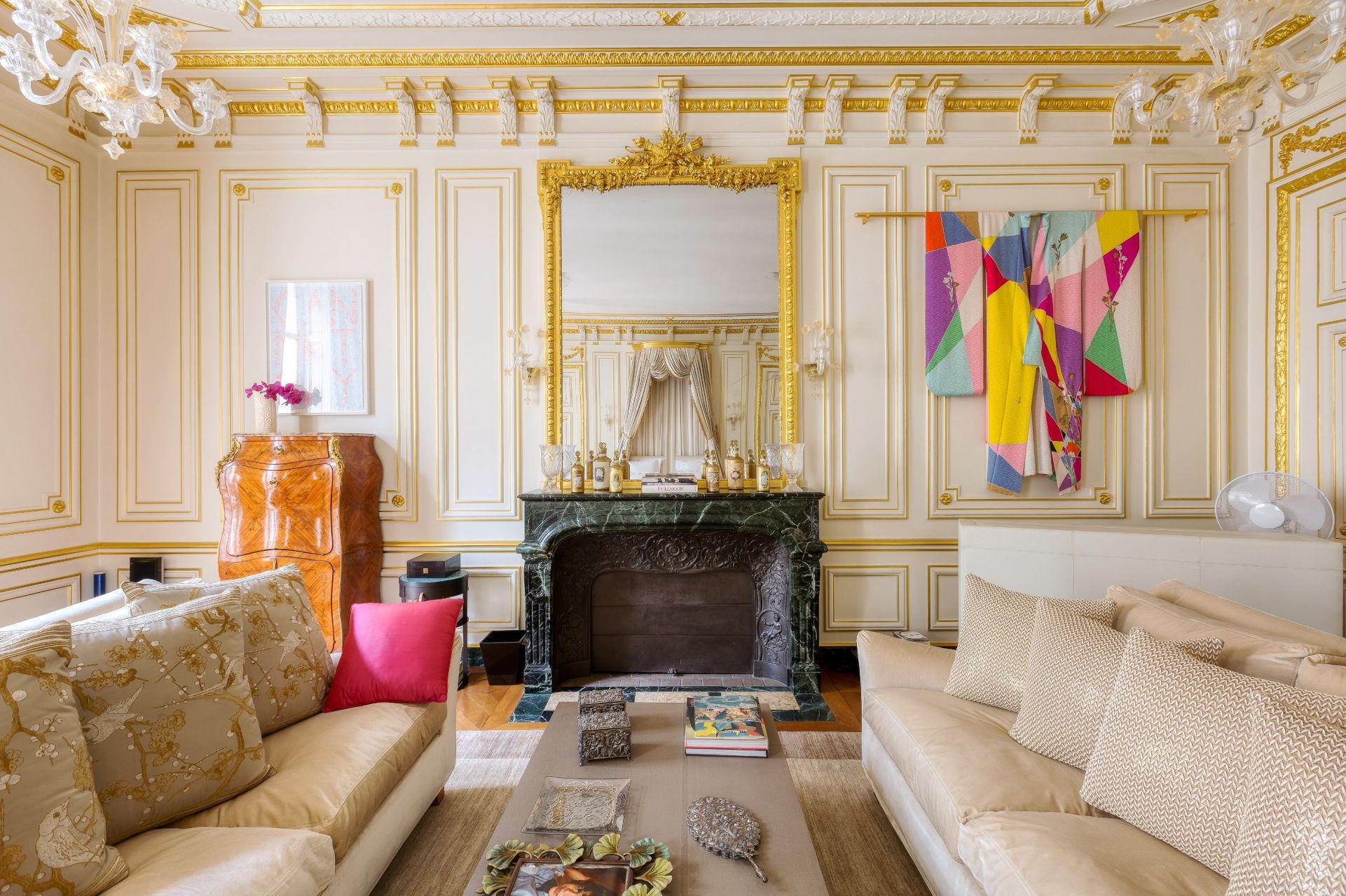 apartment 7 Rooms for sale on PARIS (75008)