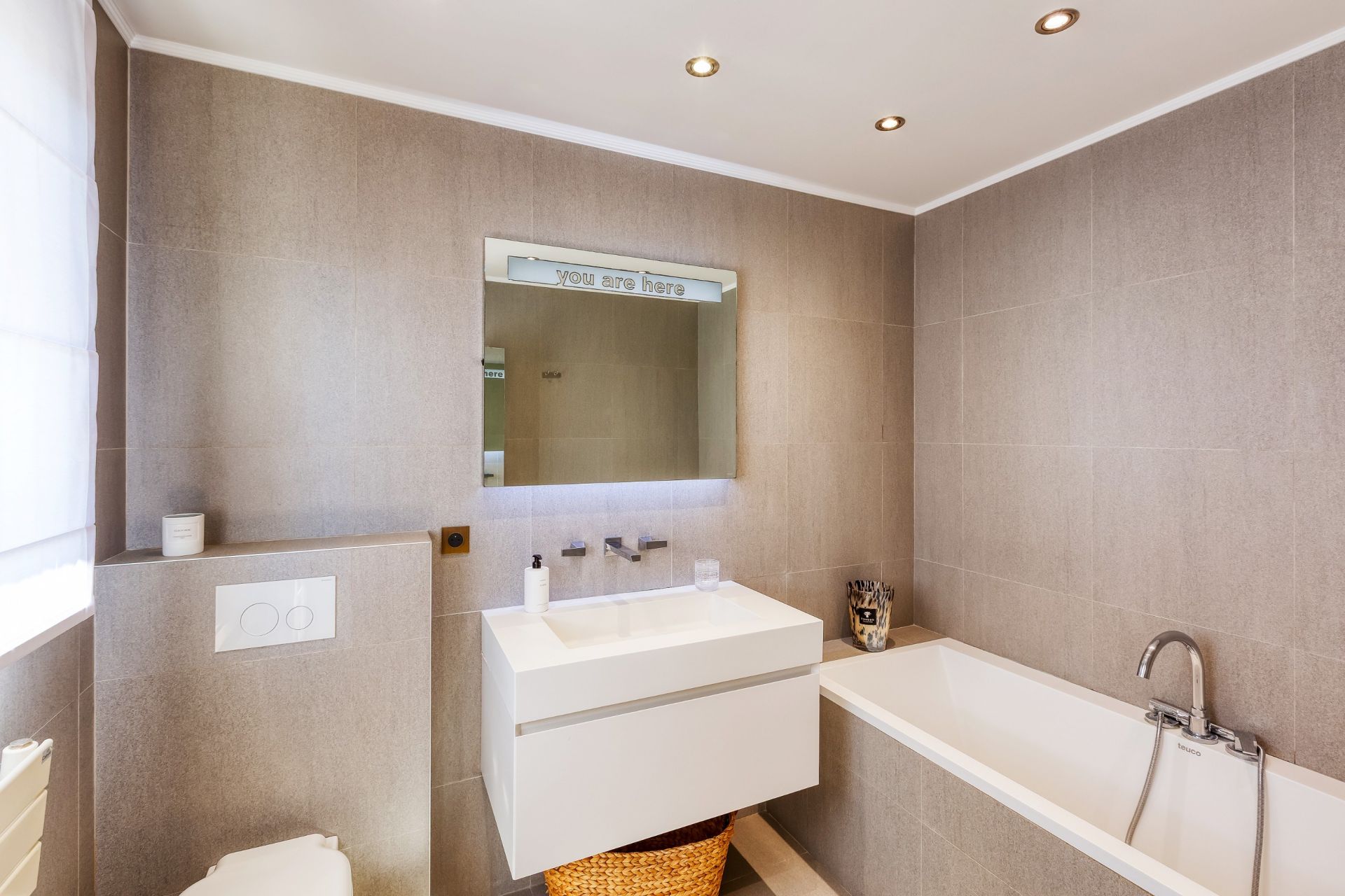 apartment 4 Rooms for sale on PARIS (75008)
