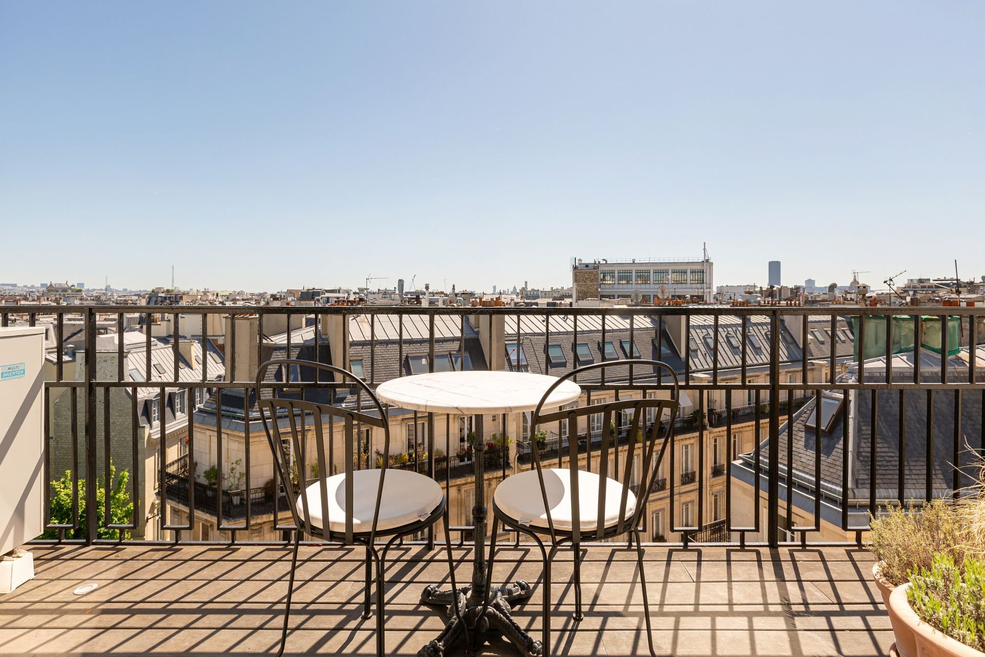 apartment 4 Rooms for sale on PARIS (75008)