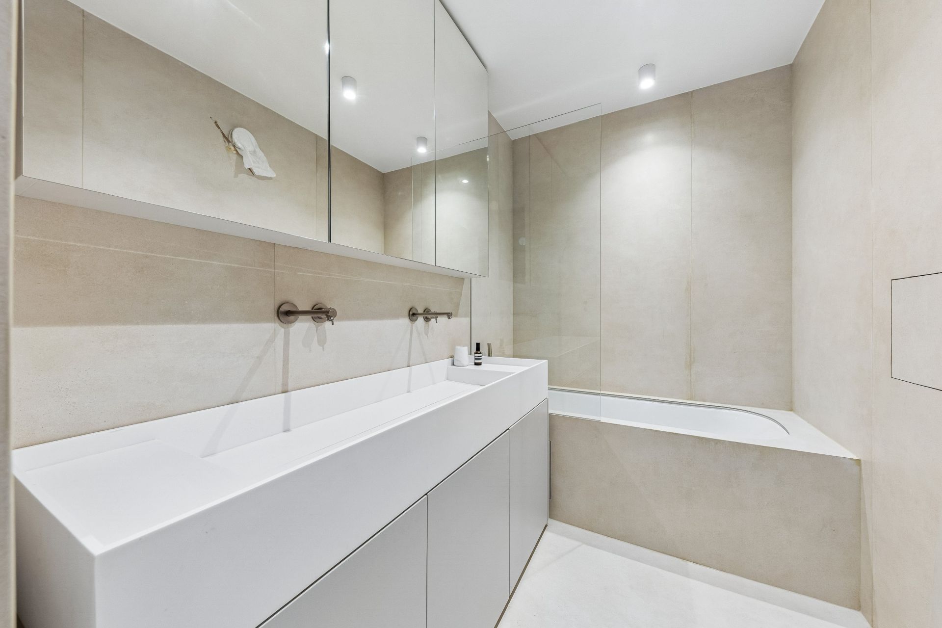 appartement 6 Pièces en vente sur PARIS (75007)