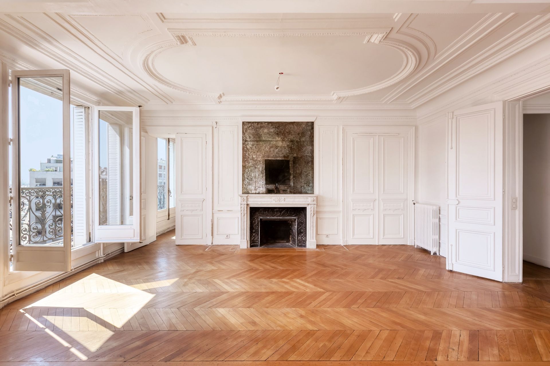 apartment 7 Rooms for sale on PARIS (75008)