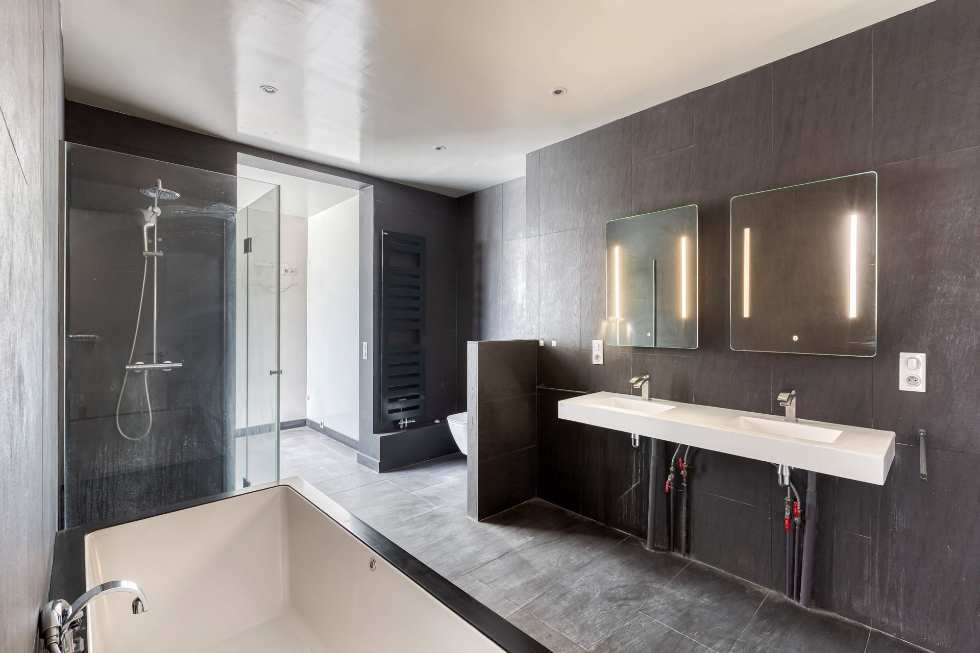 apartment 7 Rooms for sale on PARIS (75008)