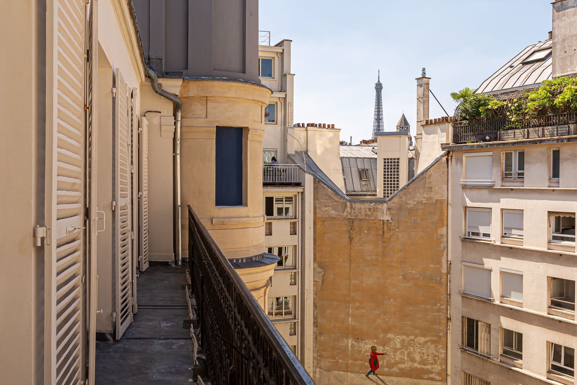 apartment 7 Rooms for sale on PARIS (75008)