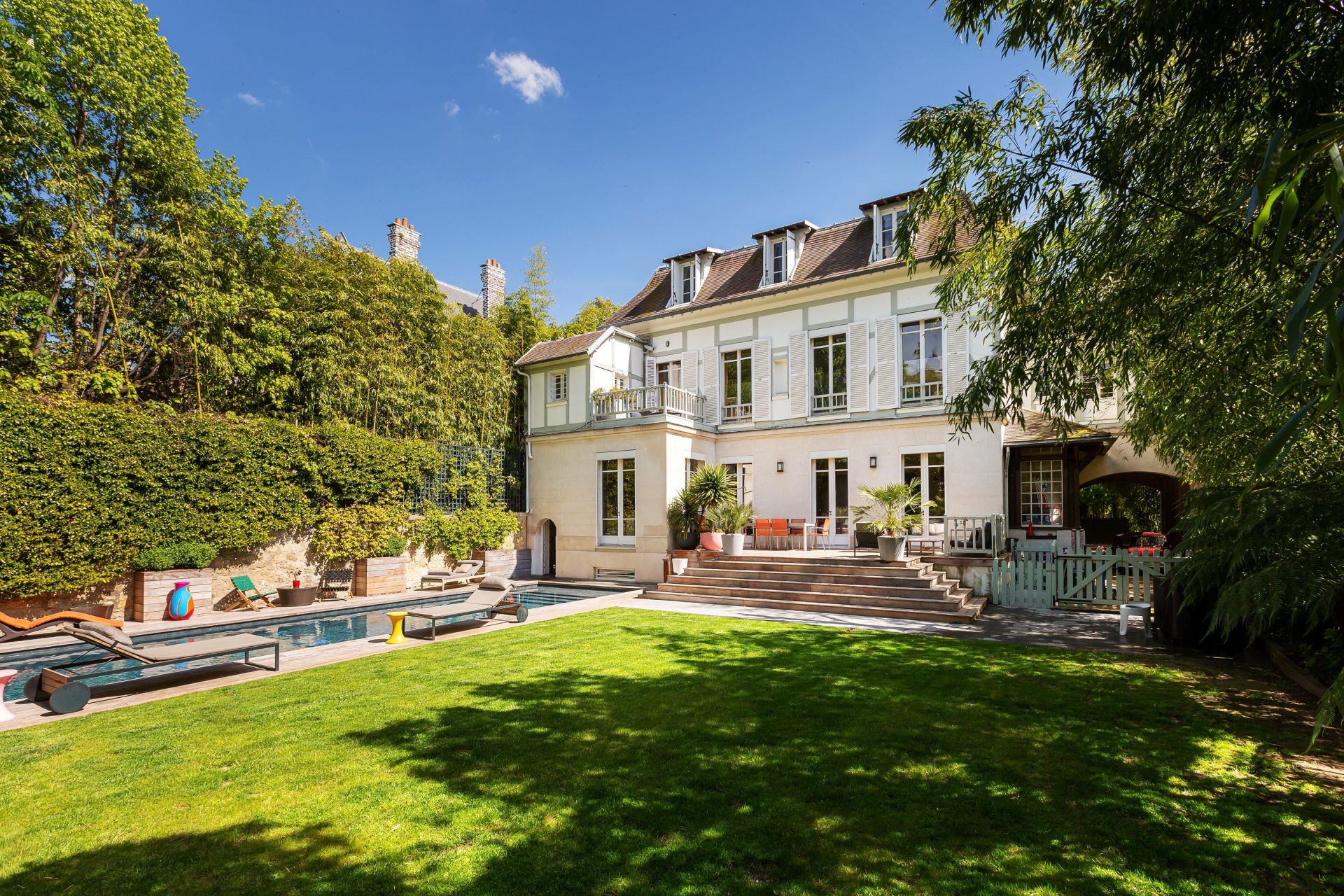 hôtel particulier 12 Pièces en vente sur BOULOGNE BILLANCOURT (92100)