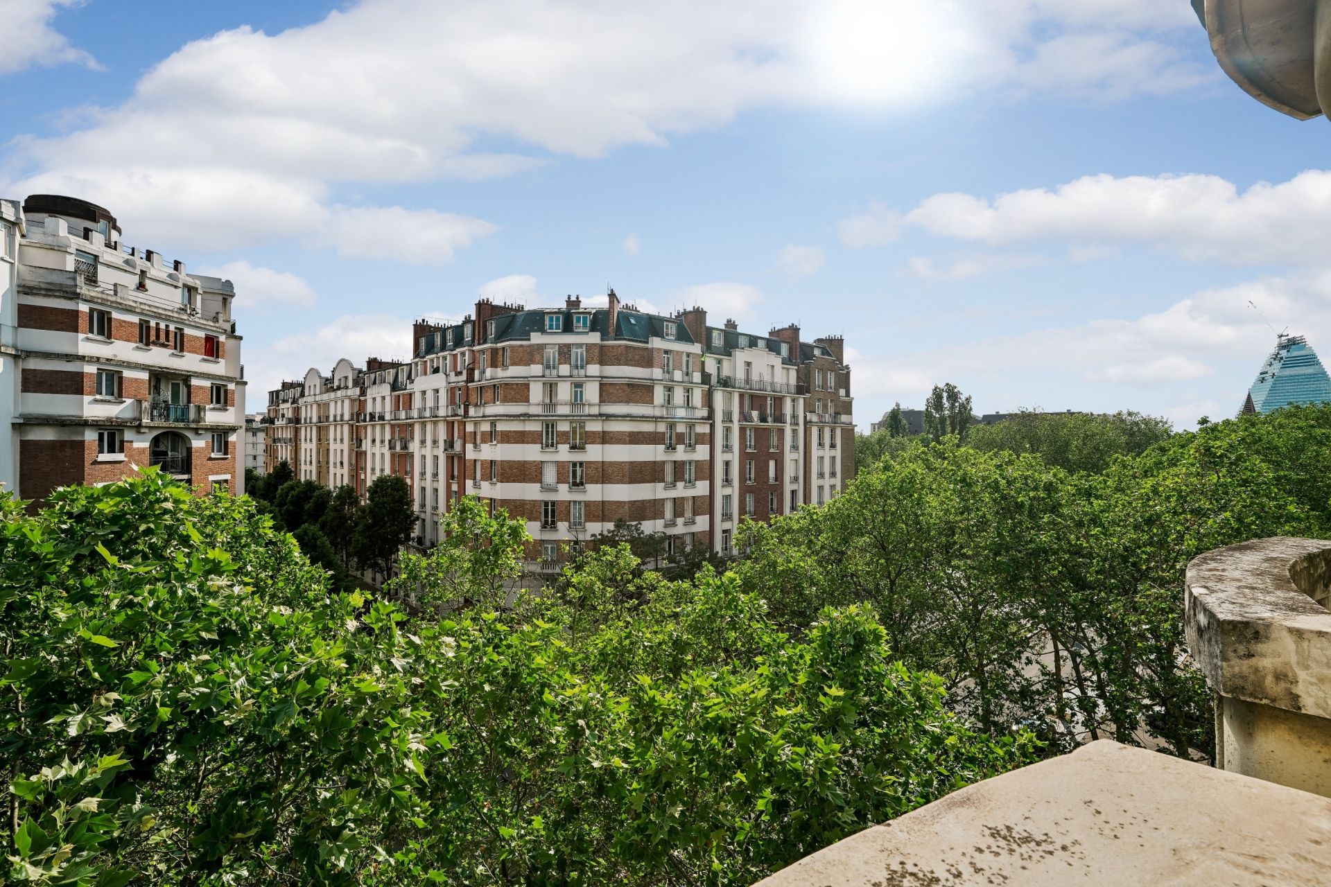 apartment 3 Rooms for sale on PARIS (75015)