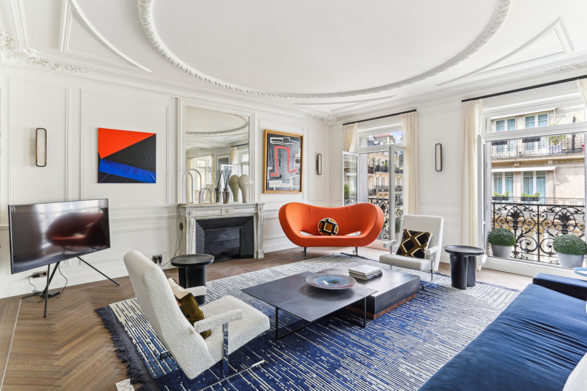 apartment 5 Rooms for sale on PARIS (75008)