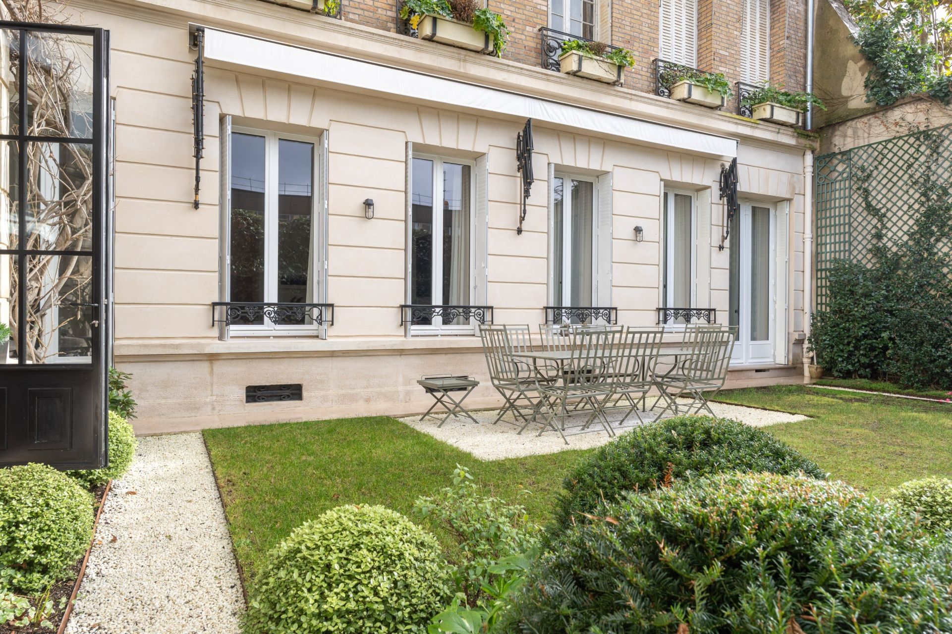 appartement 6 Pièces en location sur PARIS (75007)