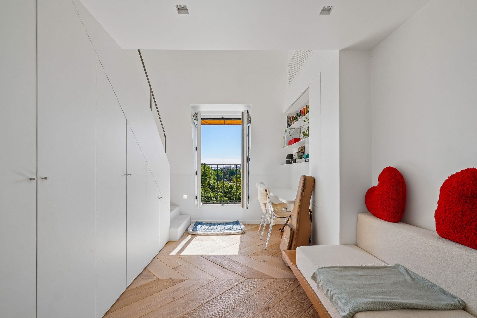 apartment 4 Rooms for seasonal rent on PARIS (75016)