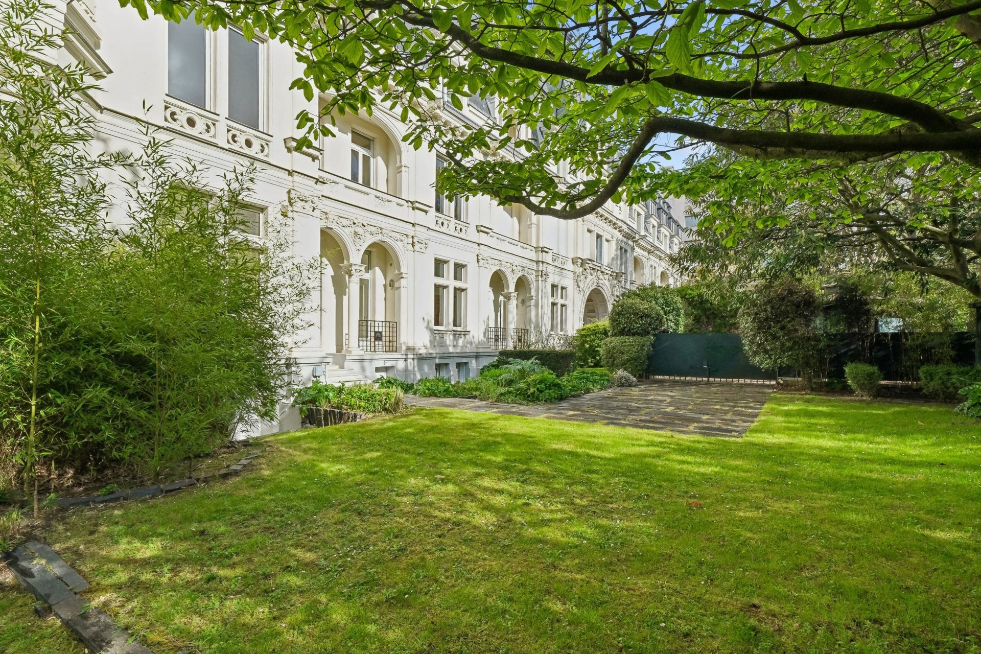 apartment 7 Rooms for sale on NEUILLY SUR SEINE (92200)