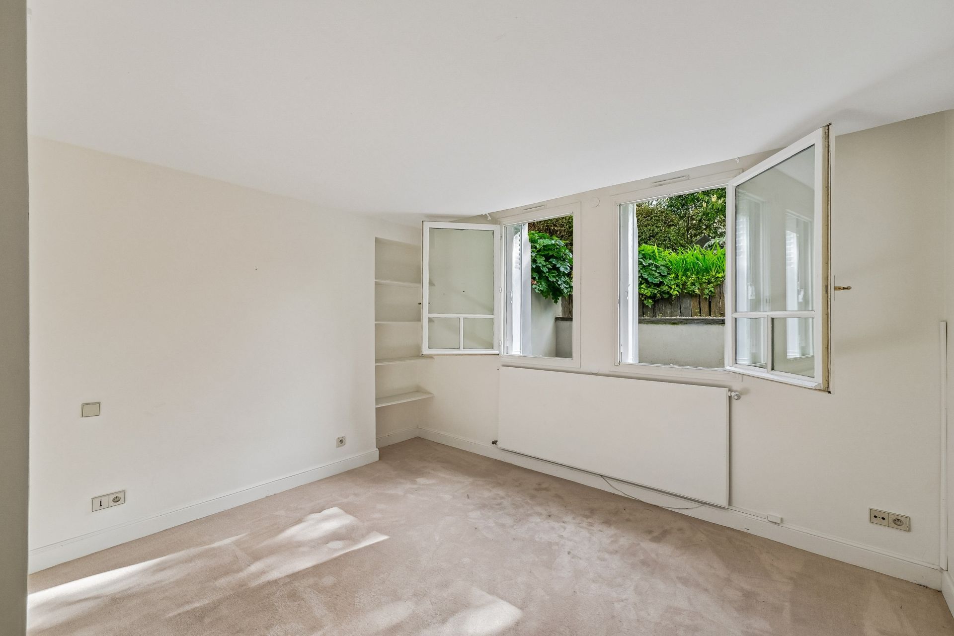 apartment 7 Rooms for sale on NEUILLY SUR SEINE (92200)