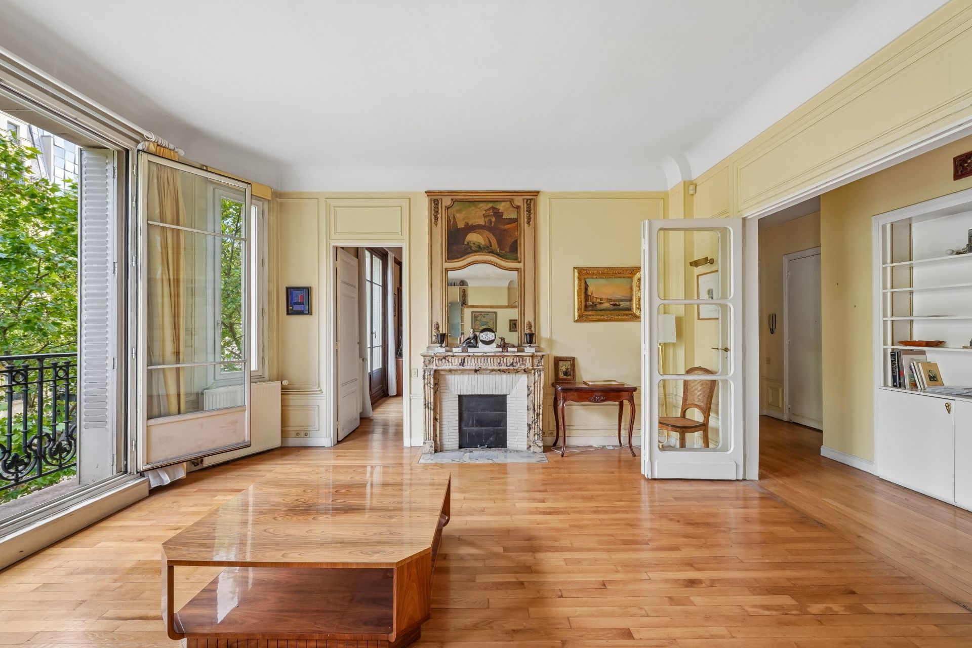 apartment 6 Rooms for sale on PARIS (75006)