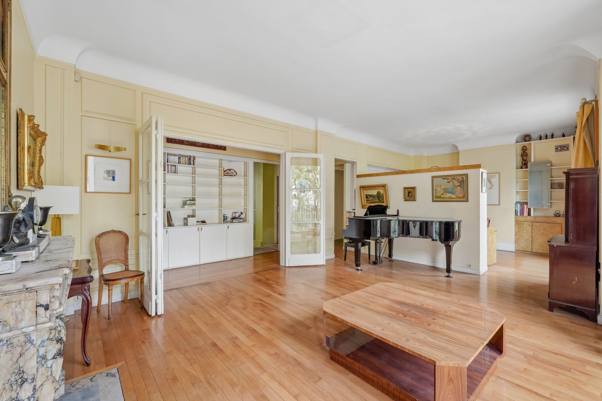 apartment 6 Rooms for sale on PARIS (75006)