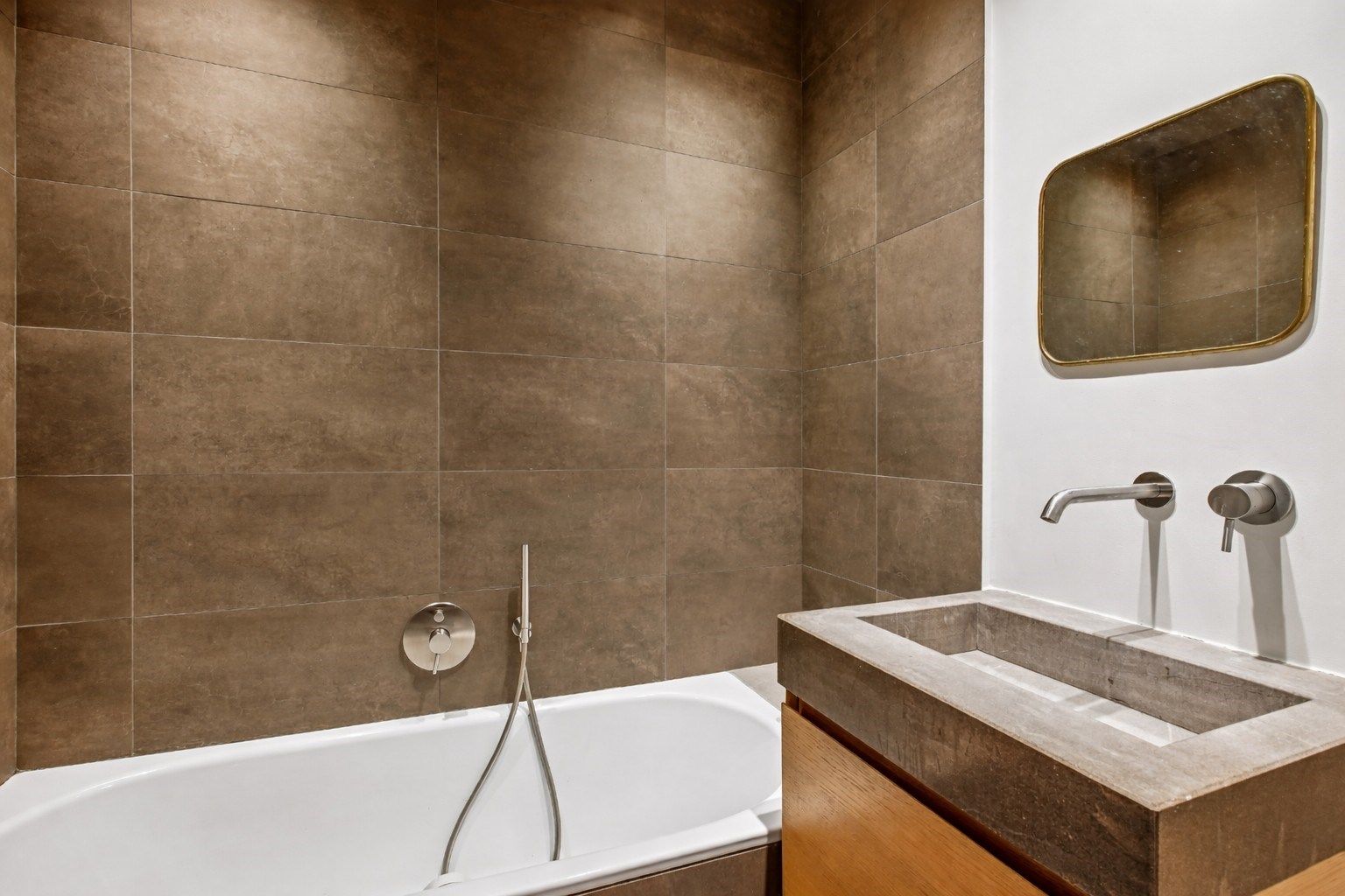 apartment 4 Rooms for sale on PARIS (75007)