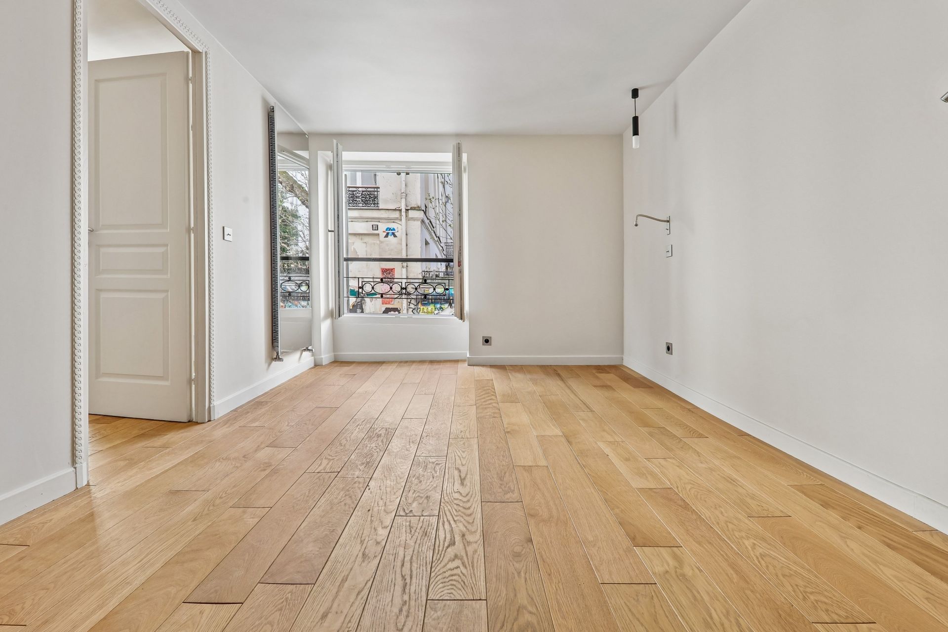 apartment 3 Rooms for sale on PARIS (75007)