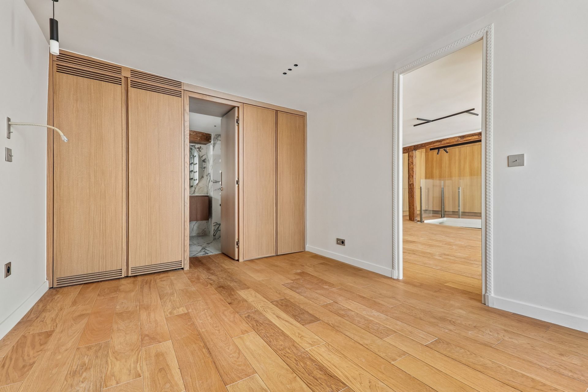 apartment 3 Rooms for sale on PARIS (75007)