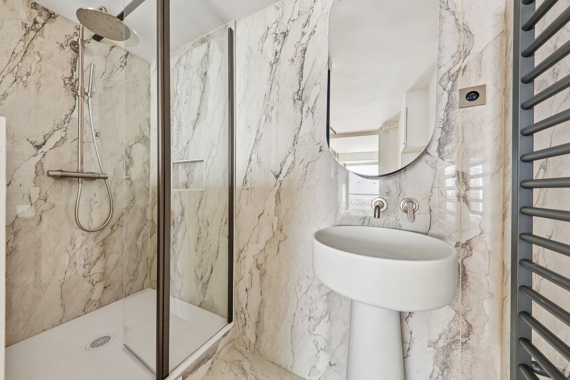 apartment 3 Rooms for sale on PARIS (75007)