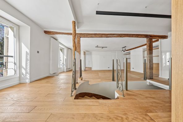 Sale Apartment Paris 7 3&nbsp;Rooms 84&nbsp;m²