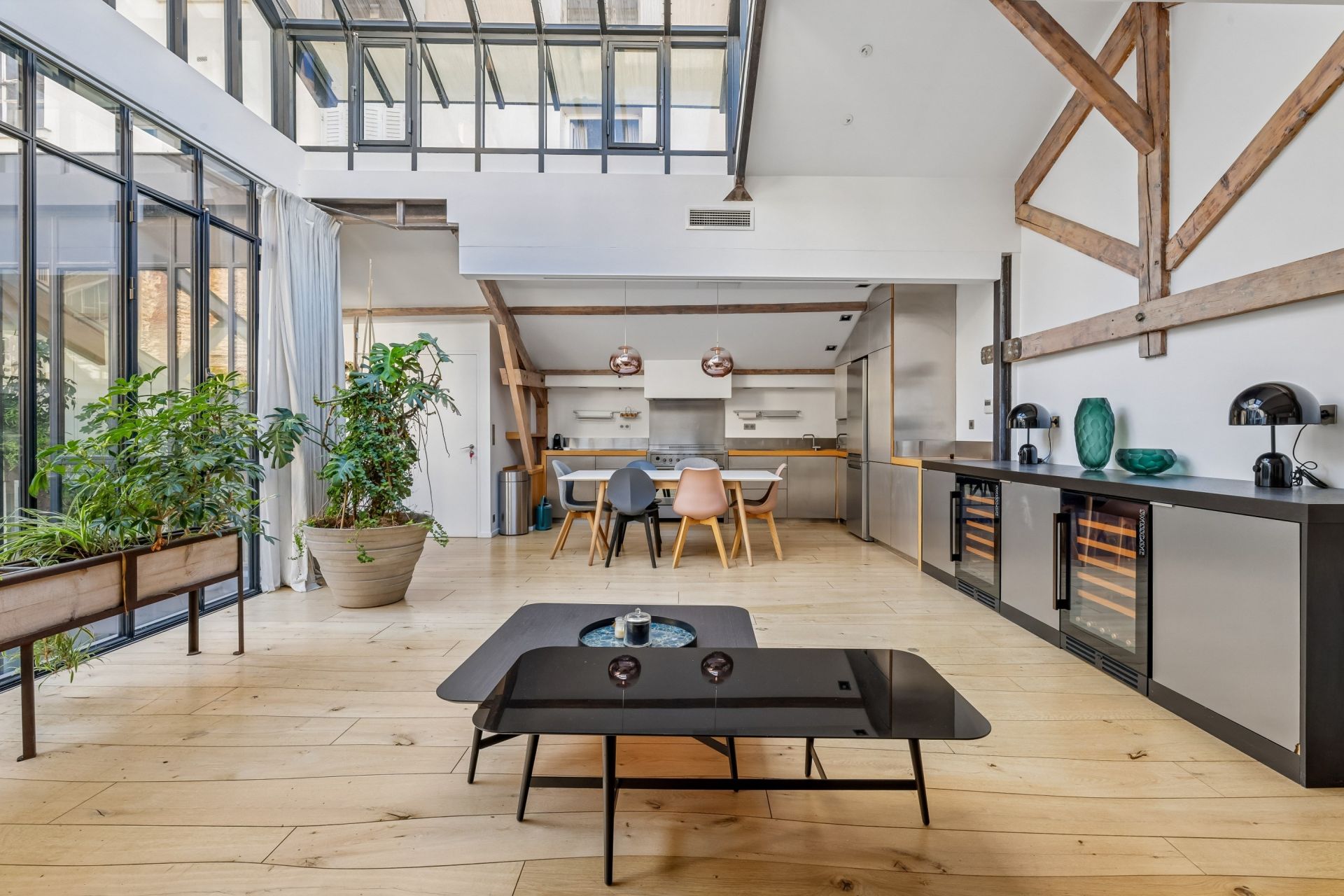 apartment 4 Rooms for sale on PARIS (75018)