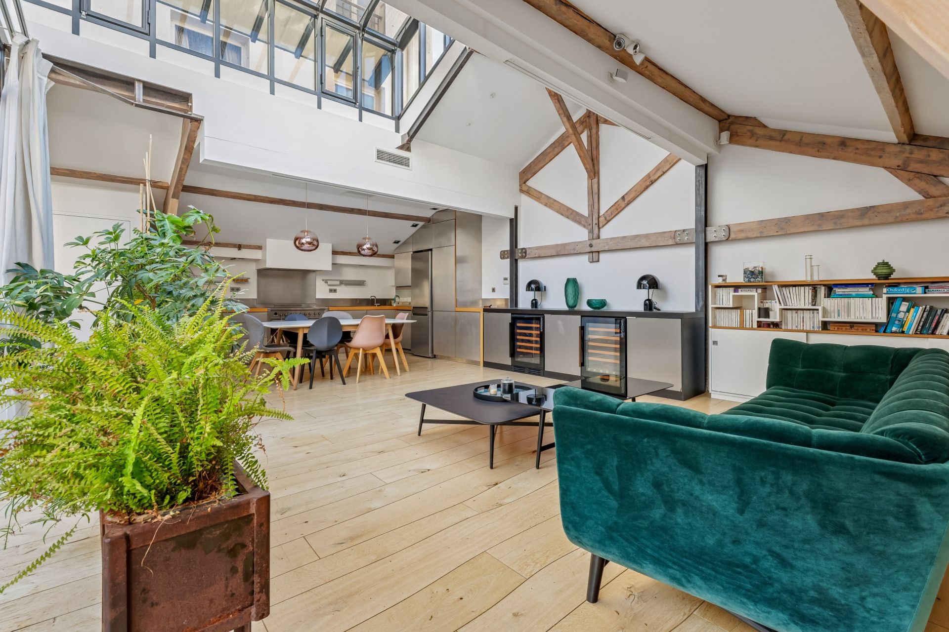 apartment 4 Rooms for sale on PARIS (75018)