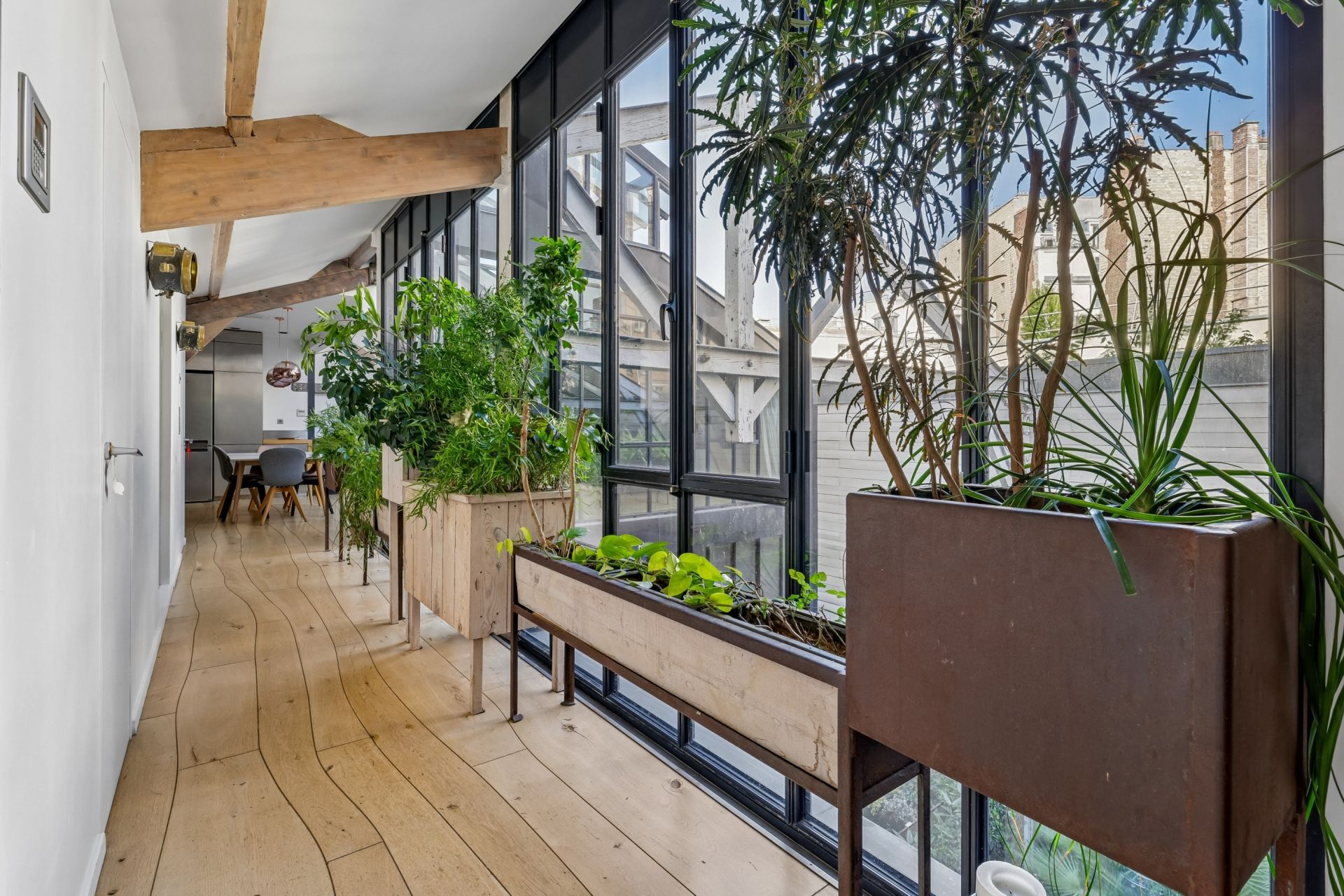 apartment 4 Rooms for sale on PARIS (75018)