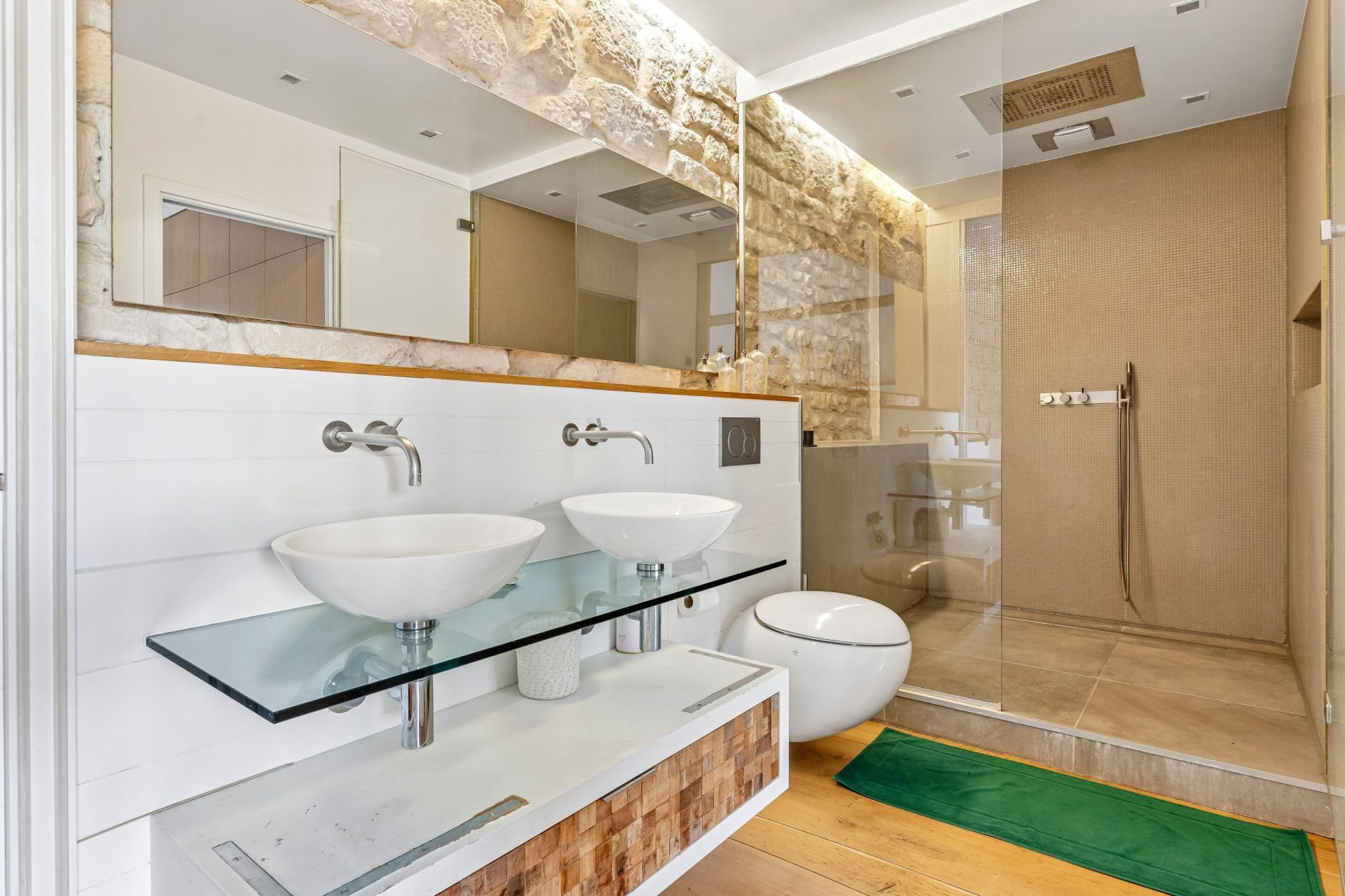 apartment 4 Rooms for sale on PARIS (75018)