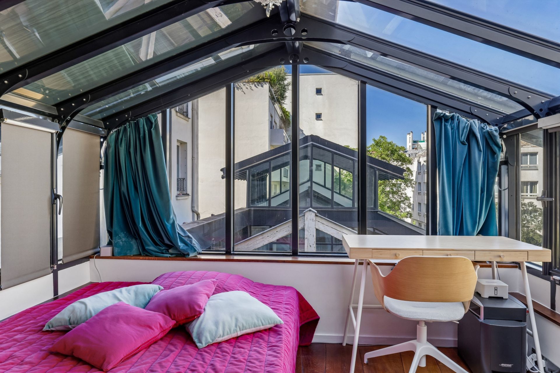 apartment 4 Rooms for sale on PARIS (75018)