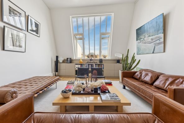 Vente Appartement Paris 7 2&nbsp;Pièces 66&nbsp;m²