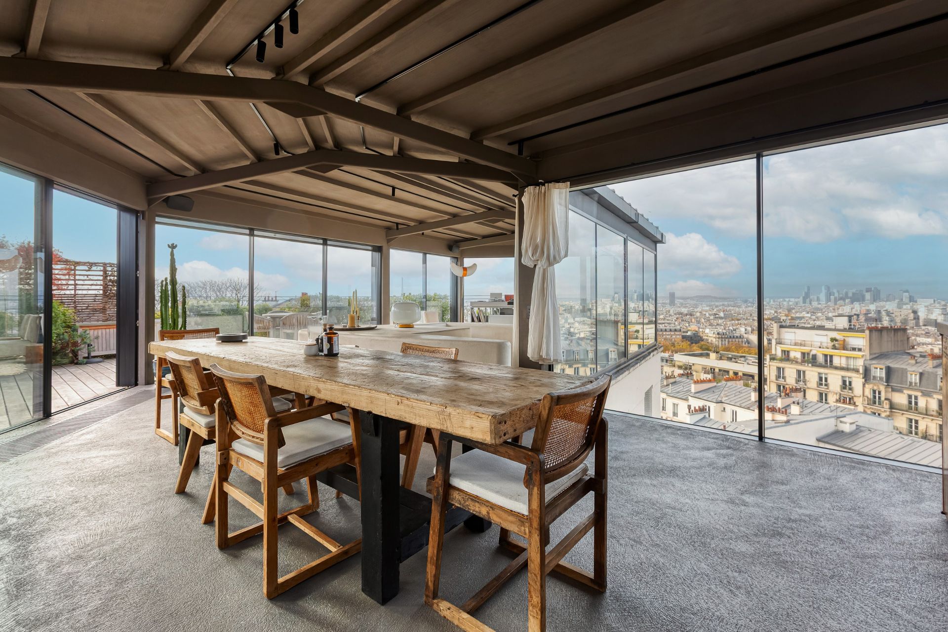 penthouse 4 Rooms for sale on PARIS (75018)