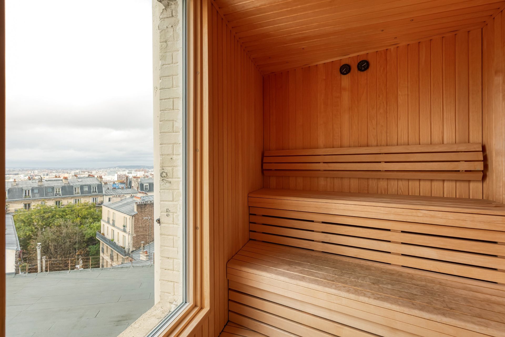 penthouse 4 Rooms for sale on PARIS (75018)