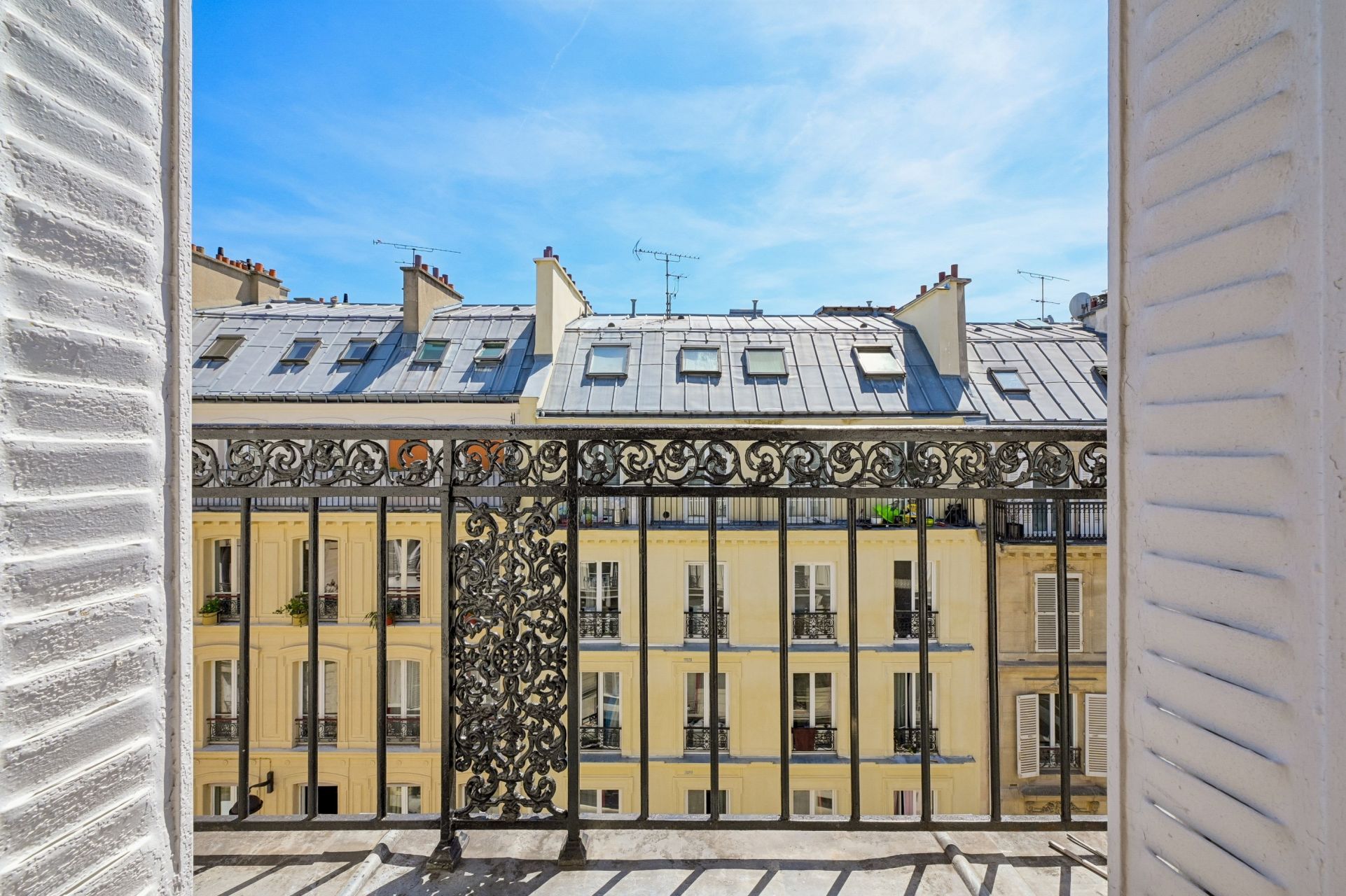 apartment 3 Rooms for sale on PARIS (75009)