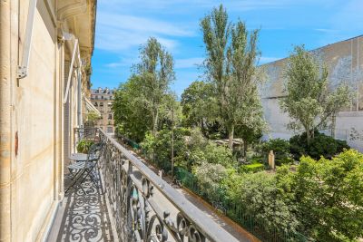 Vente Appartement Paris 7 2&nbsp;Pièces 60&nbsp;m²