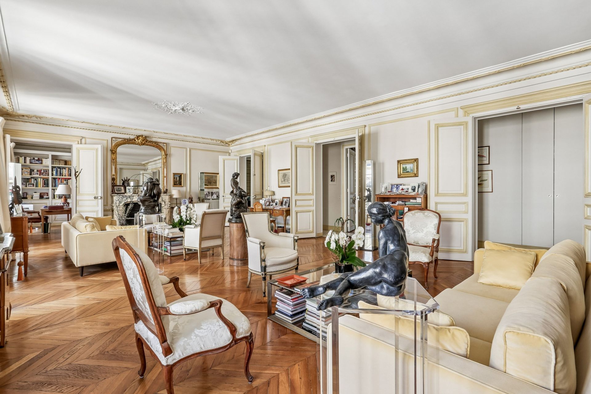 appartement 5 Pièces en vente sur PARIS (75008)